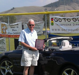 Bud Wells receives the Lee Iacocca award.